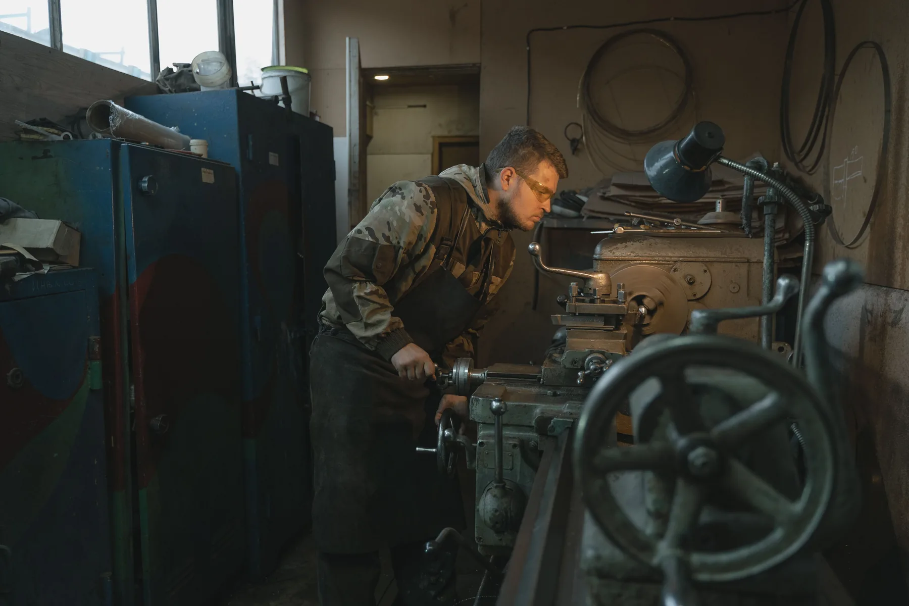 Industrial cylinder manufacturing — temporary industrial reference image